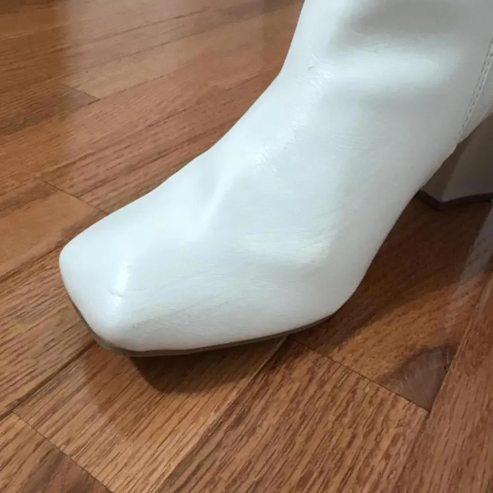 Women's white Boots